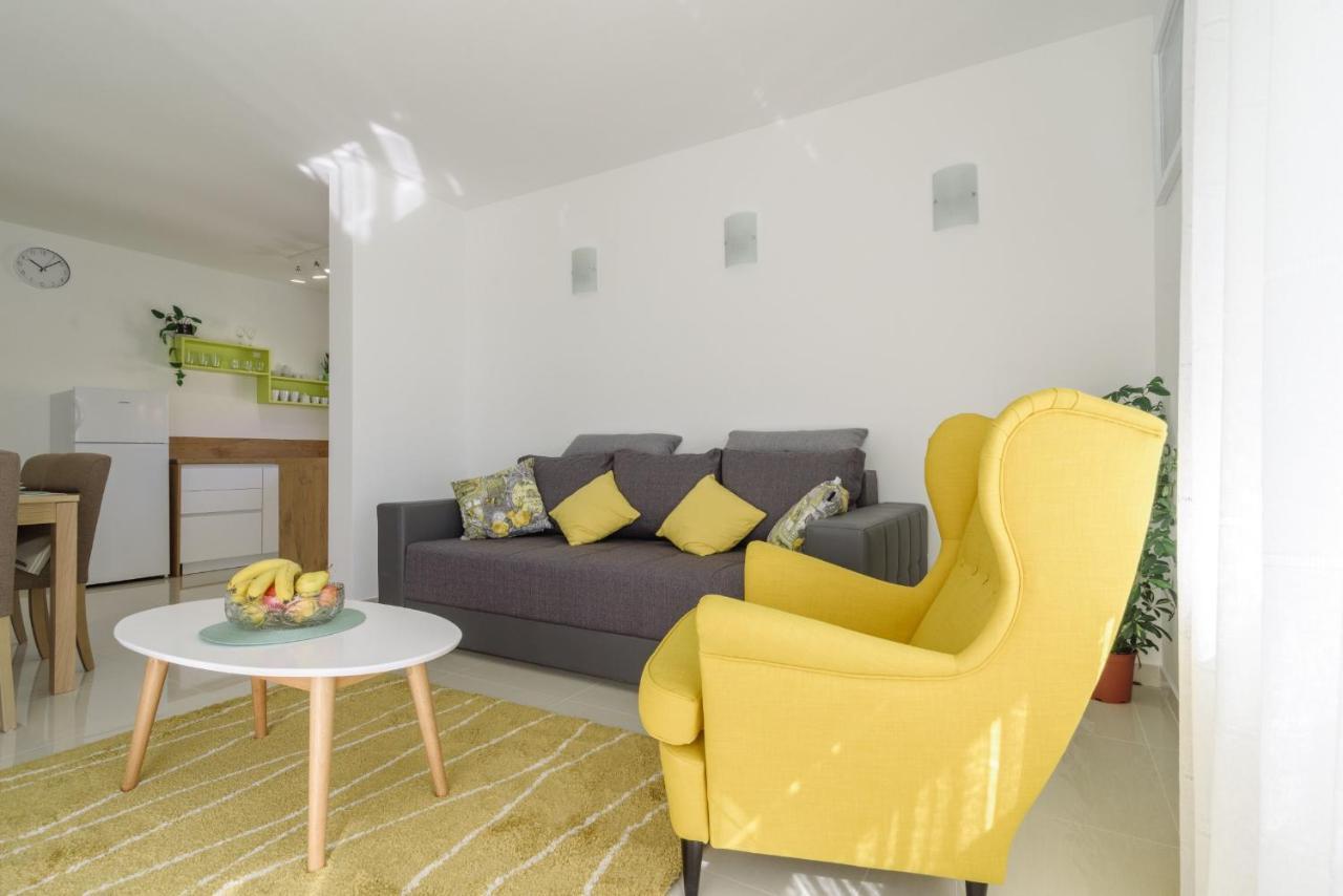 Apartment S-7 Трогир Екстериор снимка