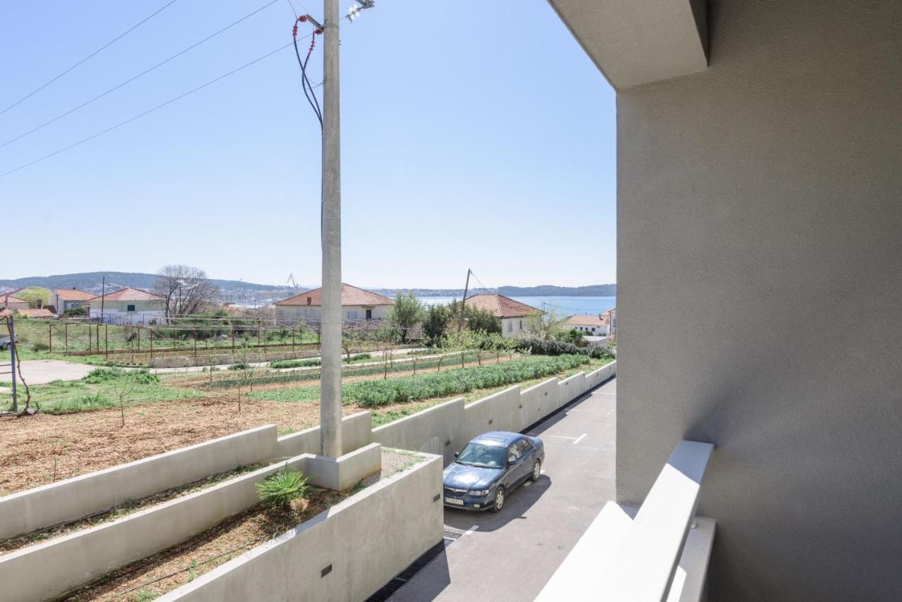 Apartment S-7 Трогир Екстериор снимка
