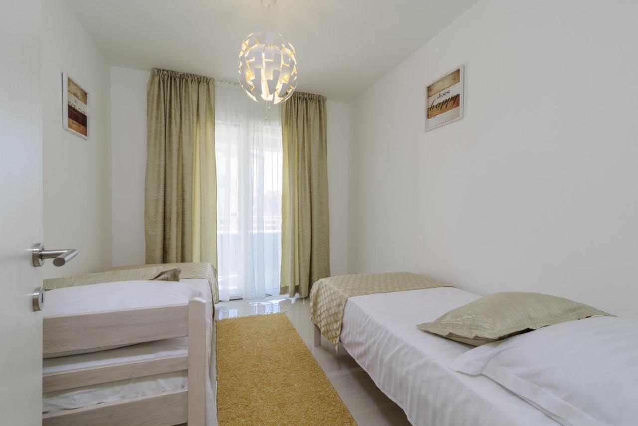 Apartment S-7 Трогир Екстериор снимка